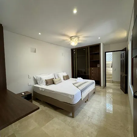 Сasa de vacaciones Luxury House In The Heart Of W/ Jacuzzi Cartagena